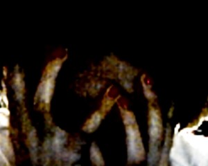 scary_fingers_by_nuraskye-d4cw38z