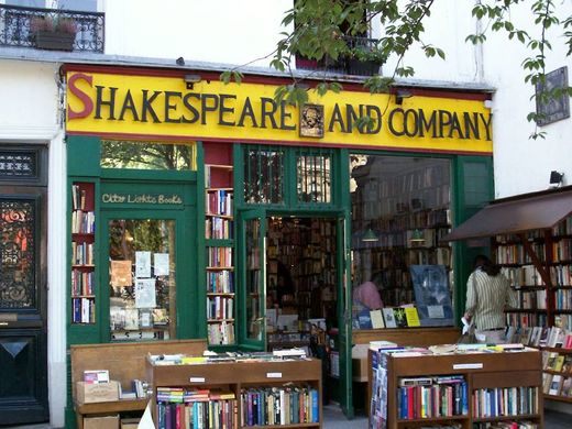 Bookstores: Shakespeare & Company in Paris